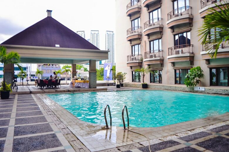 Mega Anggrek Hotel & Convention