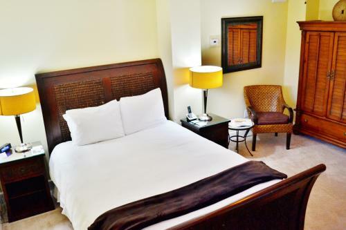 Bed & Breakfast Water's Edge Inn