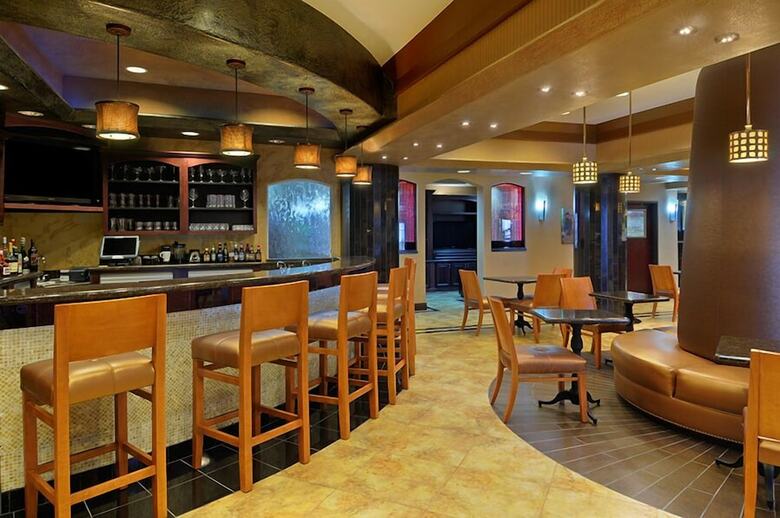 Hotel Best Western Premier Kc Speedway Inn & Suites
