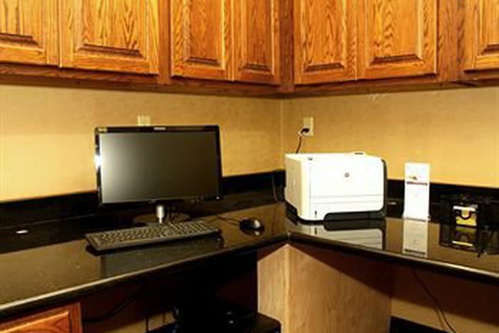 Hotel Best Western Premier Kc Speedway Inn & Suites