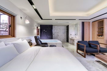 Capace Hotel
