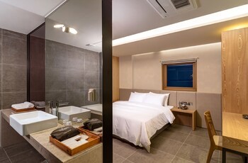 Capace Hotel