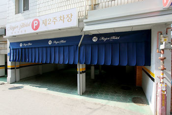 Major Hotel