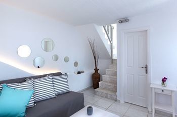 Aparthotel Bay Bees Sea View Suites & Homes