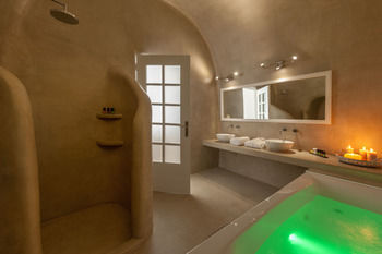 Aparthotel Thirea Suites & Studios - Adults Only