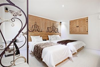 Belamie Hotel