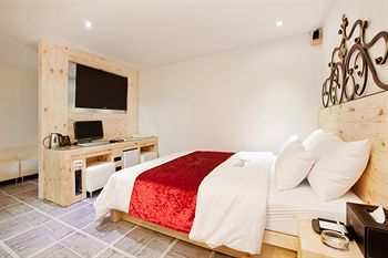 Belamie Hotel
