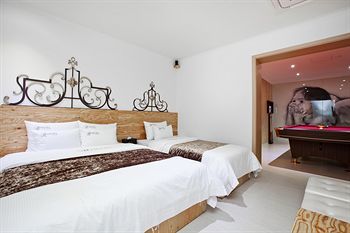 Belamie Hotel