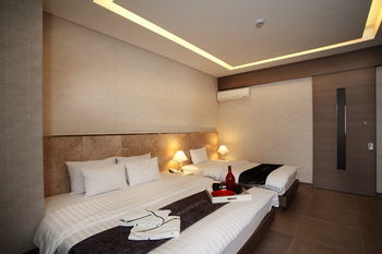 Polaris Hotel