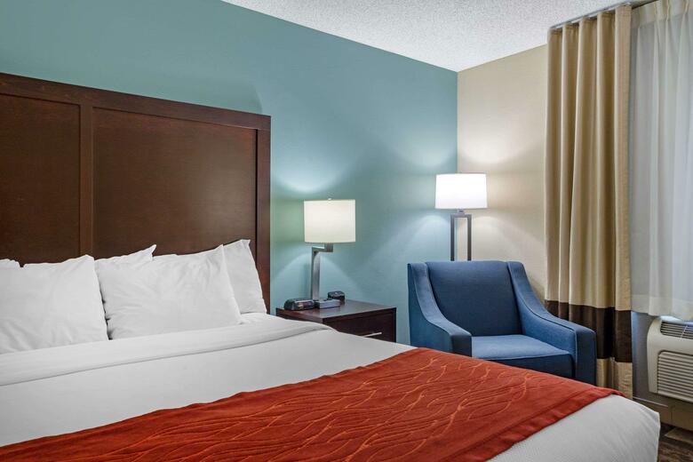 Hotel Comfort Inn And Suites Newark