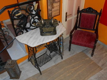 Byron Hotel