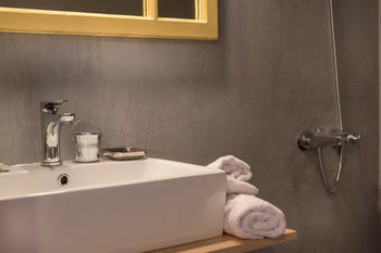 Bed & Breakfast Thejoy Hotel