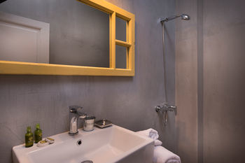 Bed & Breakfast Thejoy Hotel