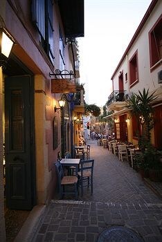 Nostos Hotel