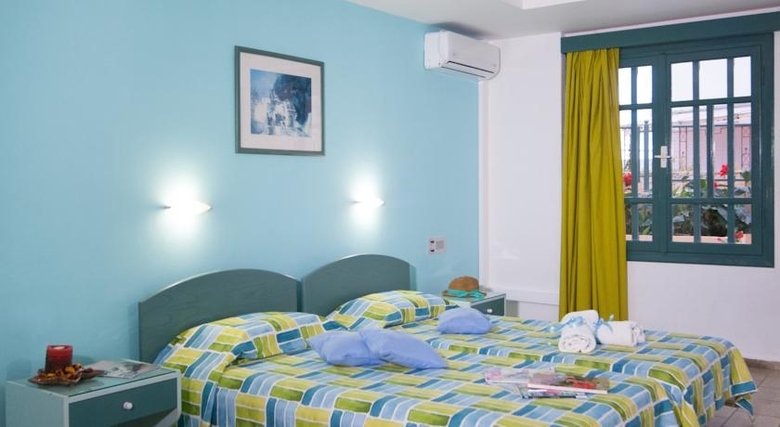 Theoni Apartments