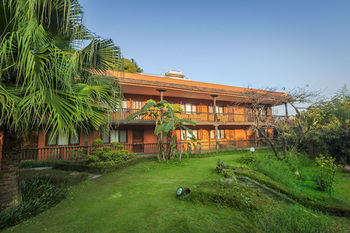 Hotel Summit