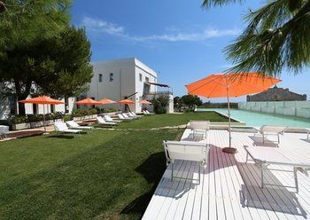 Hostal Oasis Park Hotel
