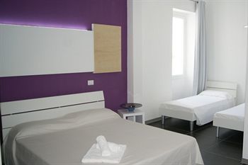 Hostal Oasis Park Hotel