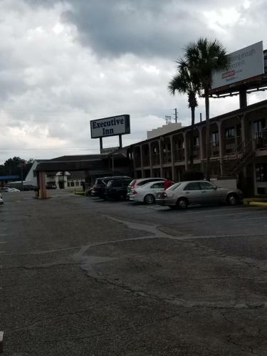Motel Executive Inn