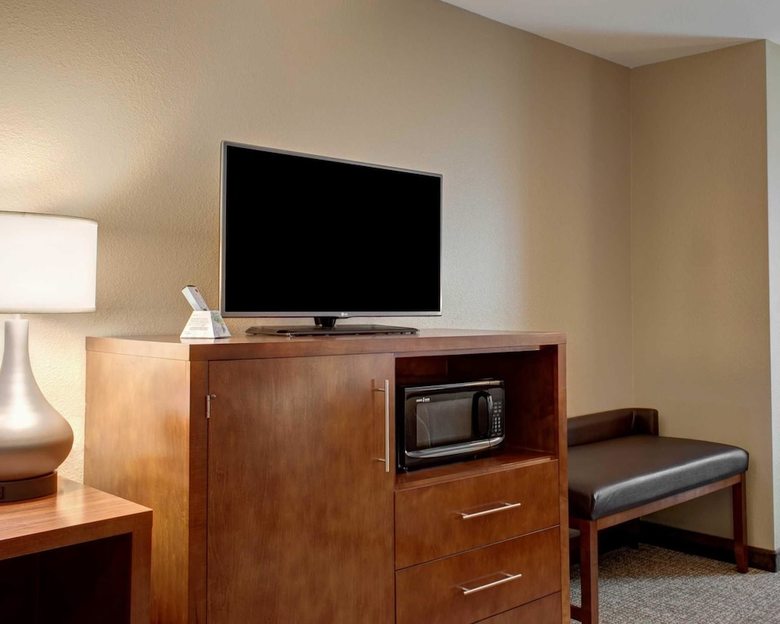 Hotel Comfort Inn & Suites