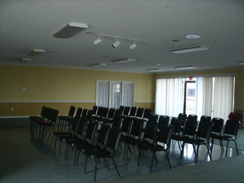 Hotel Admiralty Suites & Inn