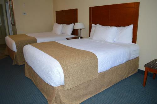 Hotel Hinton Lodge
