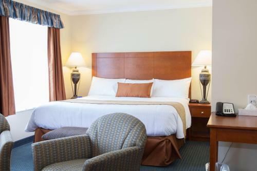 Hotel Hinton Lodge