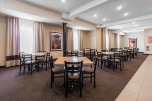 Hotel Comfort Inn & Suites