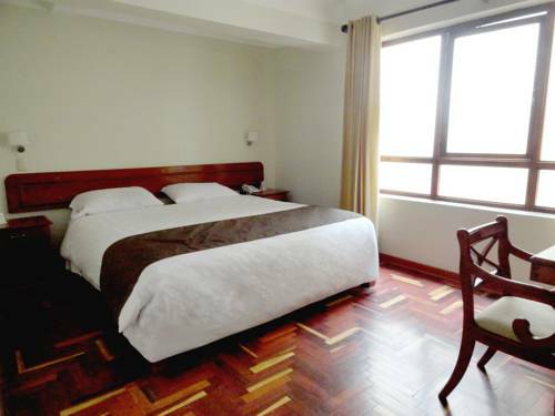Hotel Emperador Plaza