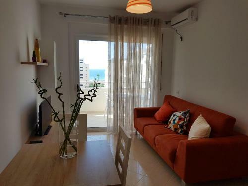 Flori Beach Apartment Radhime