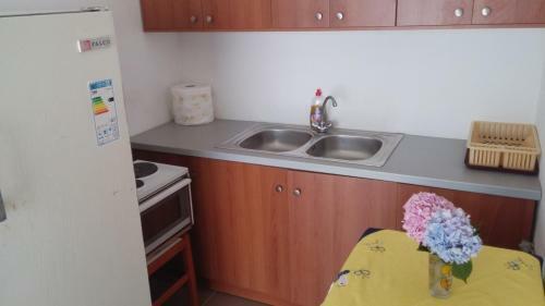 Kenos Hostel