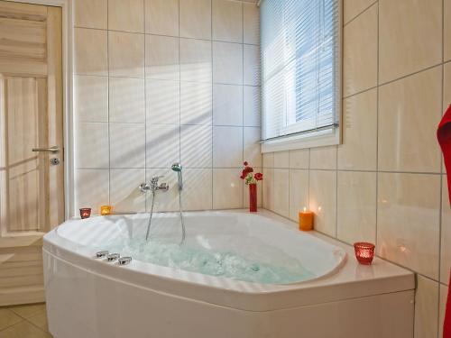 Hotel Holiday Home Schlosspark Bad Saarow.7