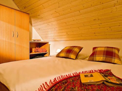 Hotel Holiday Home Schlosspark Bad Saarow.5
