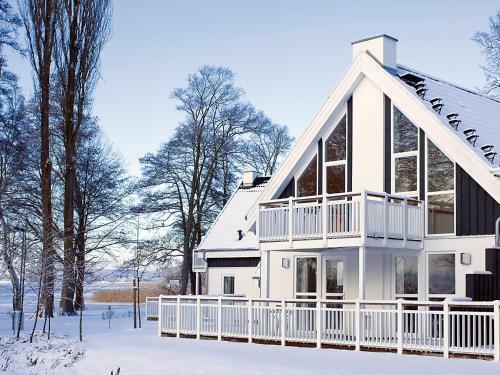 Hotel Holiday Home Schlosspark Bad Saarow.4