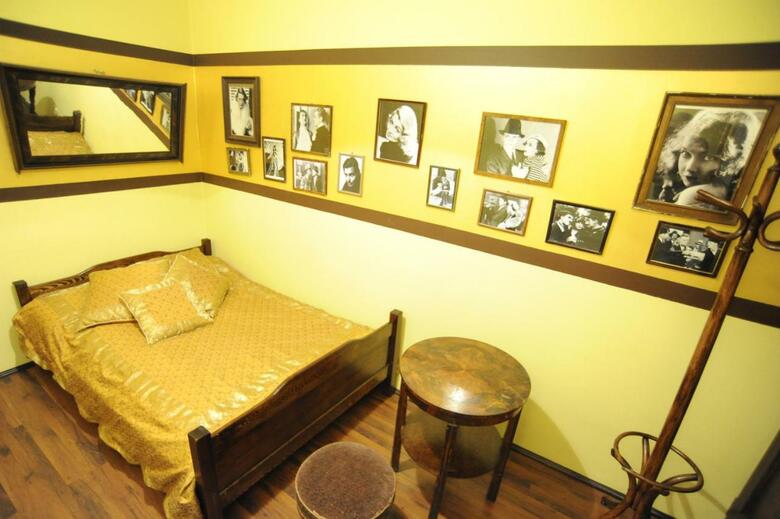 Hotel Hostel Deco