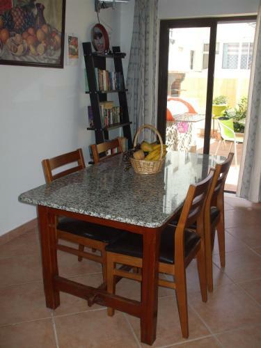 Residencia Dinas Guesthouse