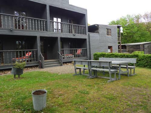 Hostal Guest House Western-city