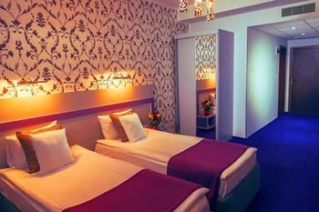 Trianon Hotel