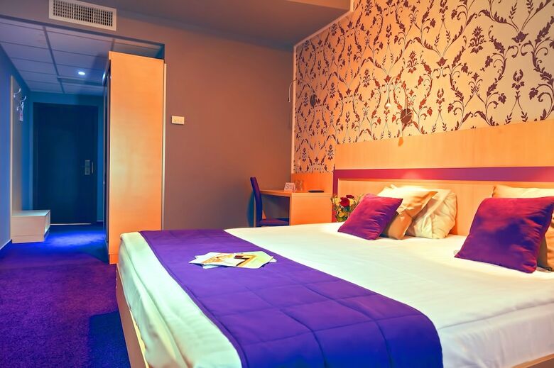 Trianon Hotel