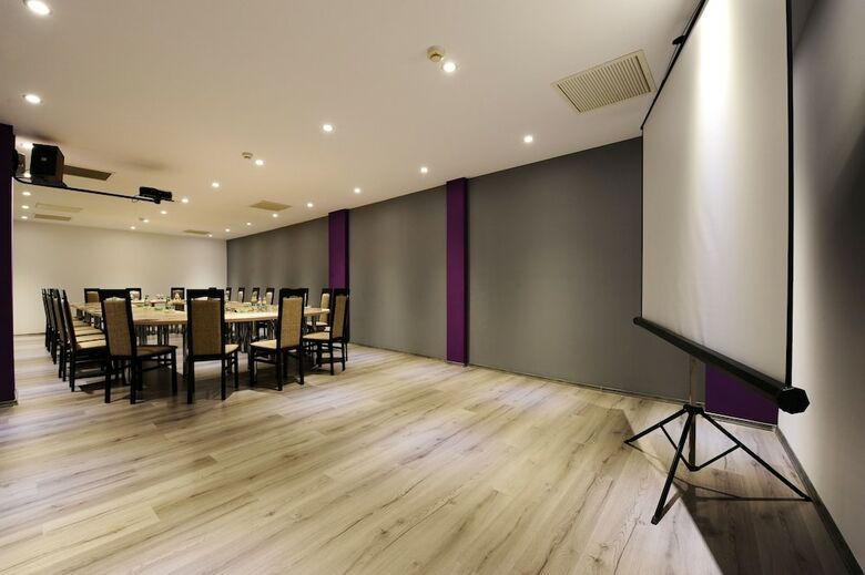Trianon Hotel