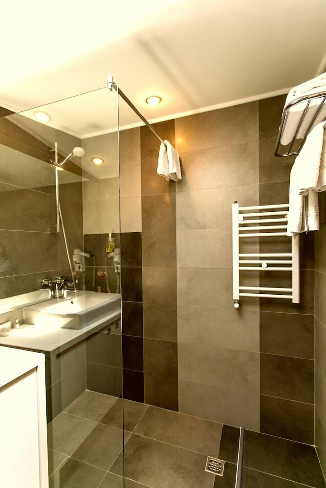 Trianon Hotel