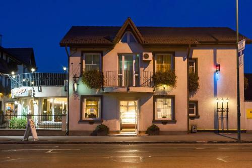 Bed & Breakfast Pensiunea Luiza