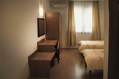 Hotel Ambassador