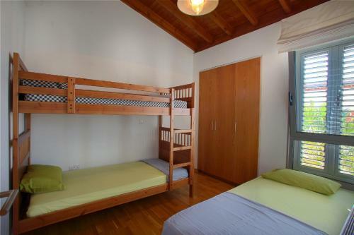 Villa Napa Pearl