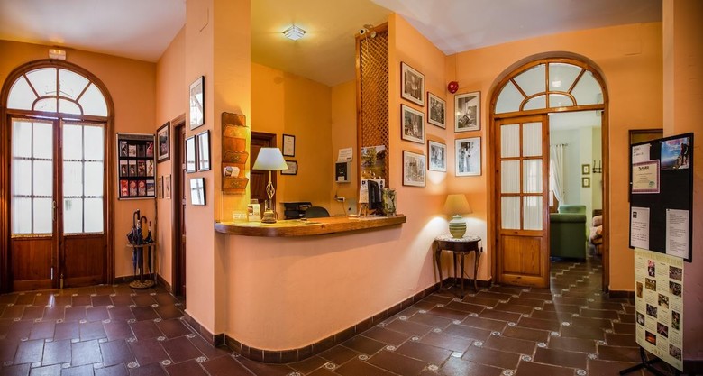Hotel Humaina