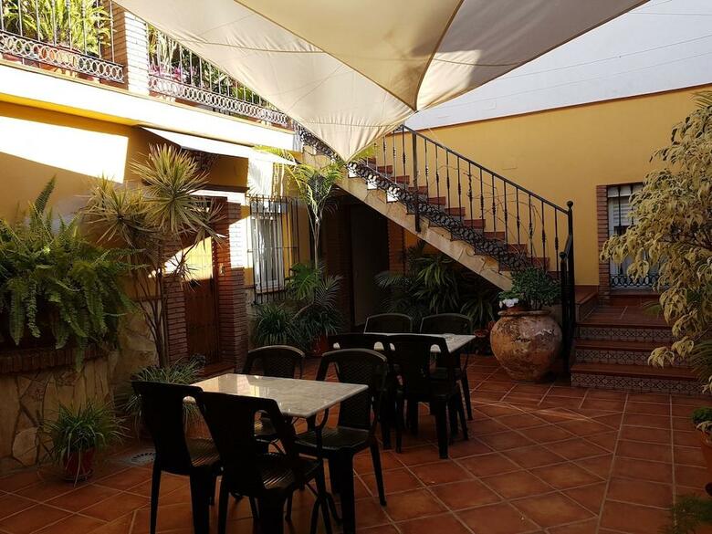 Hostal El Nogal