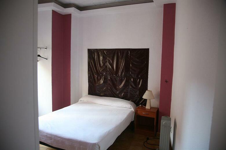 Russafa Youth Hostel