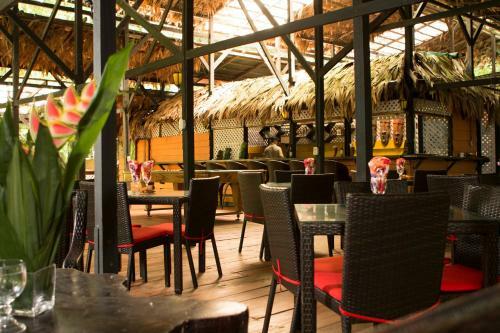 Almonds And Corals Lodge