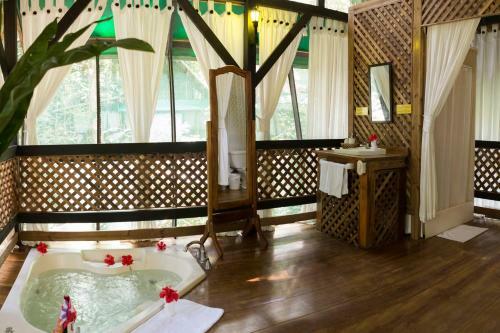 Almonds And Corals Lodge