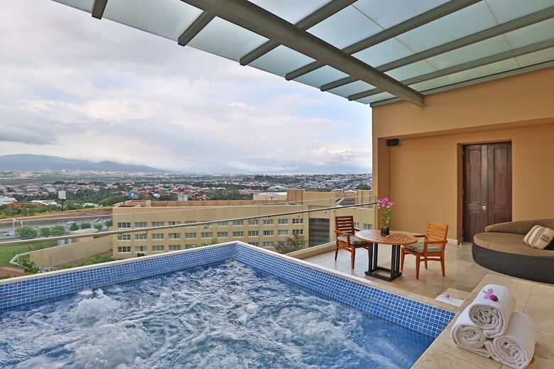 Real Intercontinental Costa Rica At Multiplaza Mall, An Ihg Hotel